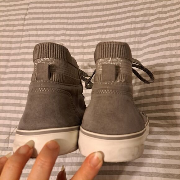 OLD NAVY GRAY SUEDE HI TOP SNEAKERS WOMENS SIZE 5 SKATER CASUAL LACE UP y2k 90s - Picture 5 of 8